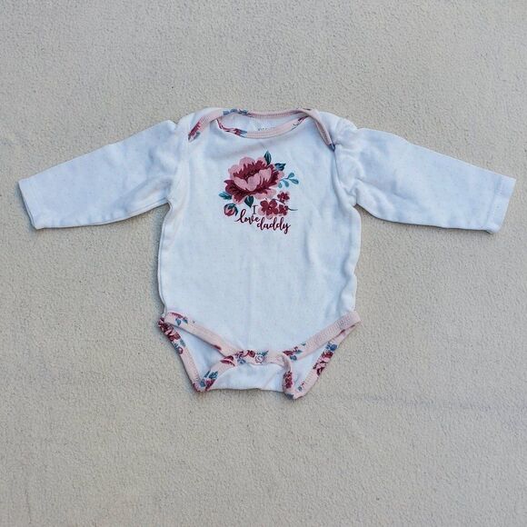 Kyle & Deena "I Love Daddy" long sleeve onesie and matching footed pant set 6-9m - Picture 3 of 6